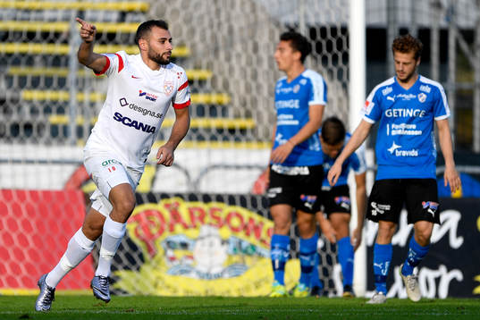 Assyriskas Mattias Genc jublar