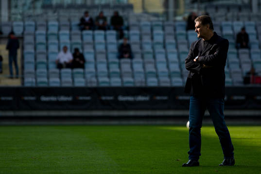 Ljungskiles tränare Zoran Lukic  innan fotbollsmatchen i