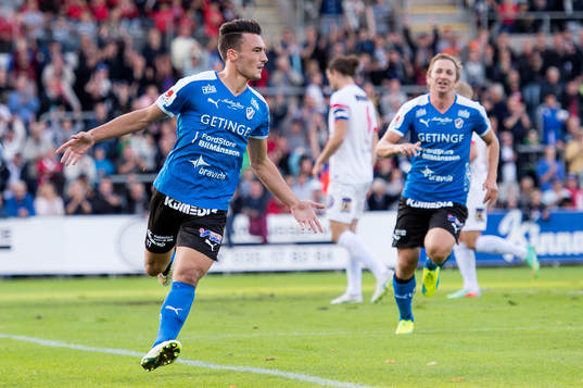 Halmstads Sead Haksabanovic gör 1-1 och jublar