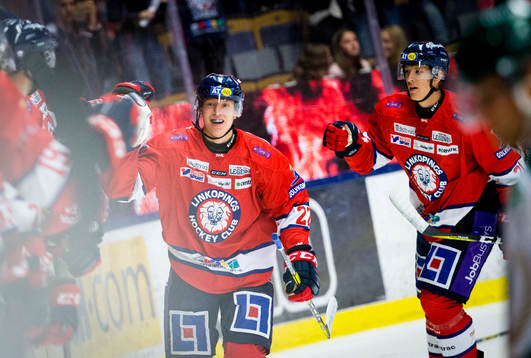 Linköpings Philip Rondahl jublar vid 2-1 målet
