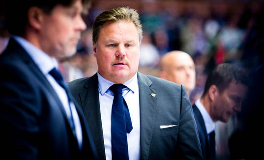 Färjestads Tränare Leif Carlsson deppar
