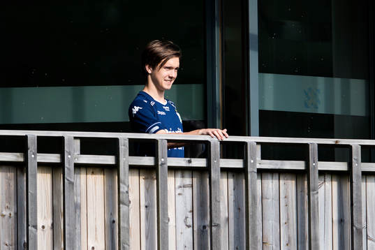Patrik Karlsson Lagemyr kör rehabträning