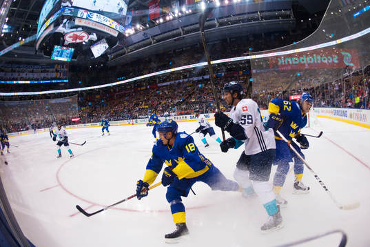 Sveriges Jakob Silfverberg och Carl Hagelin utmanar Europas