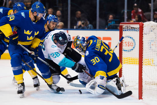 Sveriges Mattias Ekholm, Niklas Hjalmarsson och målvakt