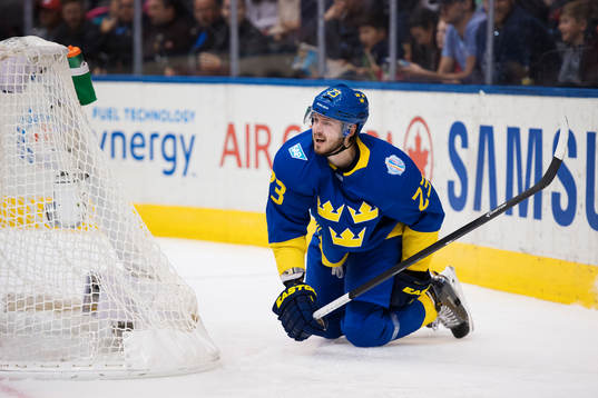 Sveriges Oliver Ekman Larsson har ont
