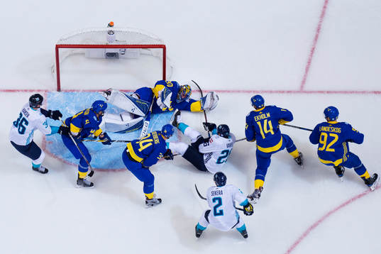 Europas Jannik Hansen, Andrej Sekera och Thomas Vanek oroar