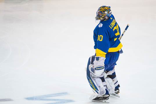 Sveriges målvakt Henrik Lundqvist deppar