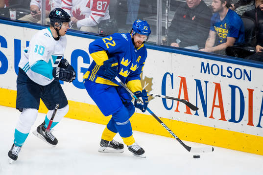 Europas Christian Ehrhoff och Sveriges Daniel Sedin