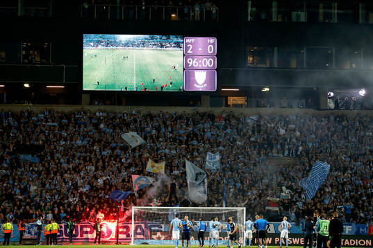 Malmö FFs spelare tackar publiken
