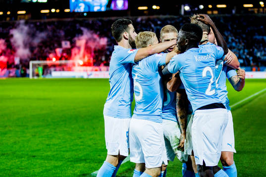 Malmö FFs spelare jublar