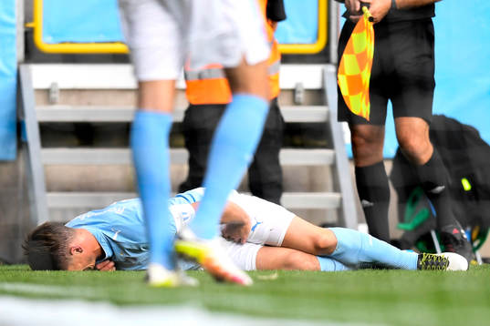 Malmö FFs Markus Rosenberg har ont