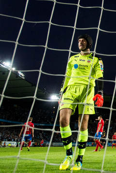Helsingborgs målvakt Matt Pyzdrowski deppar
