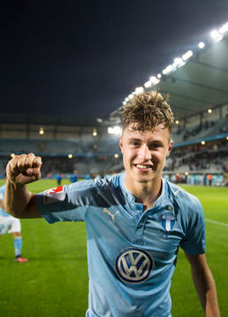 Malmö FFs Mattias Svanberg jublar