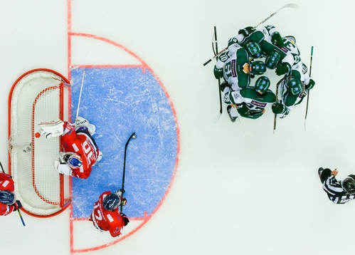 Färjestads Magnus Nygren gör 2-1 på Linköpings målvakt