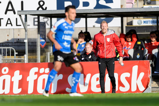 Assyriskas tränare Fredrik Samuelsson
