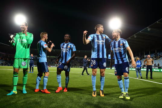 Djurgårdens målvakt Andreas Isaksson , Alexander
