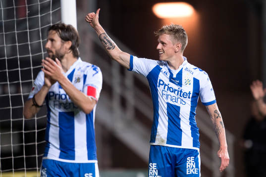 IFK Göteborgs Sören Rieks lackar publiken