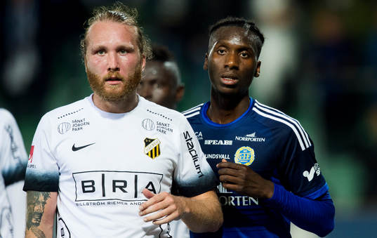 Häckens Emil Wahlström och Sundsvalls Peter Wilson
