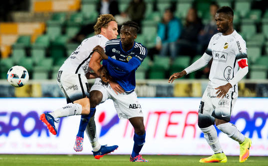 Häckens Rasmus Schuller och Mohammed Abubakari