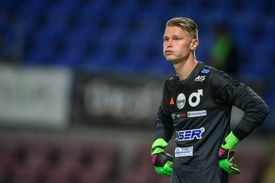Degerfors målvakt Jesse Öst deppar