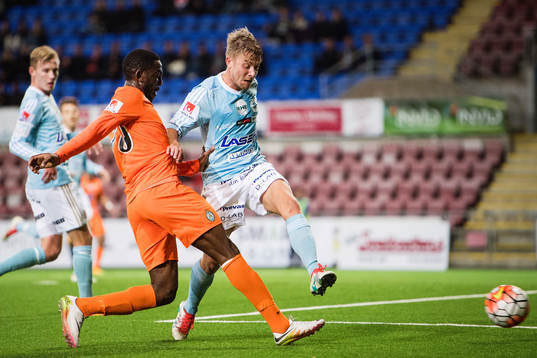Athletics Chidi Omeje och Degerfors Ludvig Fritzson