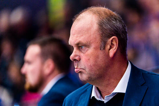 Leksands tränare Per-Erik Johnsson deppar