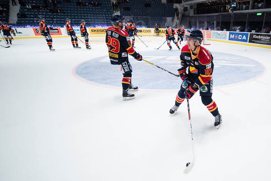 Djurgårdens Jeff Tambellini värmer upp