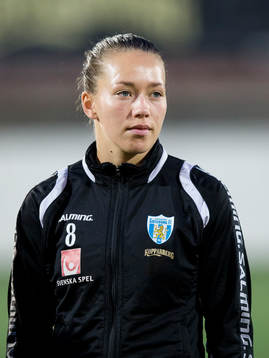 Göteborgs Elin Landström innan fotbollsmatchen i