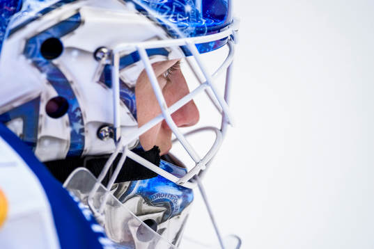 Leksands målvakt Henrik Haukeland på uppvärmningen