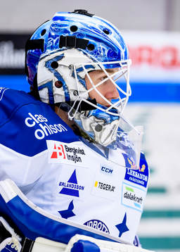 Leksands målvakt Henrik Haukeland på uppvärmningen