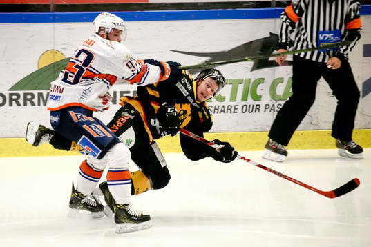 Växjös Sam Marklund och Skellefteås Niclas Burström