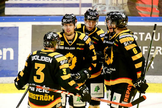 Skellefteås Isak Stenlund-Ädelgran jublar