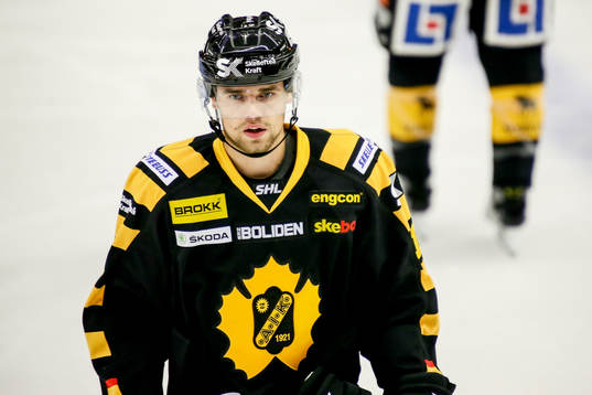 Skellefteås Emil Pettersson jublar