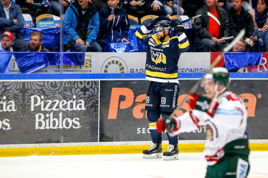 s Christoffer Persson deppar