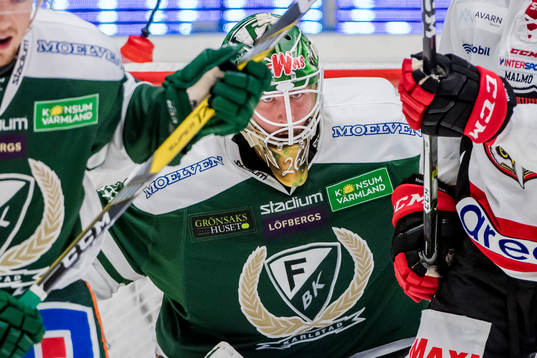 Färjestads målvakt Stefan Steen blev inbytt i andra