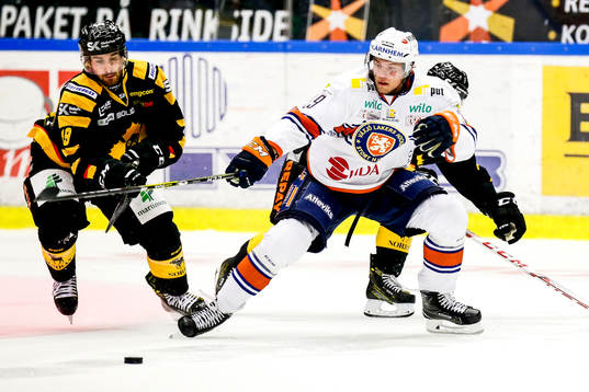 Skellefteås Niclas Burström  och Andrew Calof