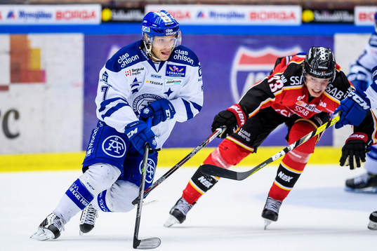 Leksands Johan Olofsson med pucken