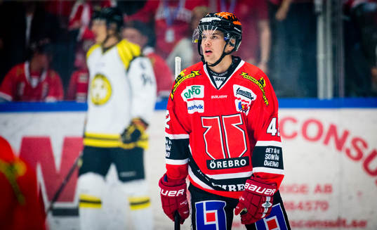Örebros Kalle Jellvert deppar