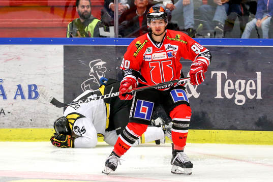 Brynäs Simon Bertilsson och Örebros Libor Hudacek