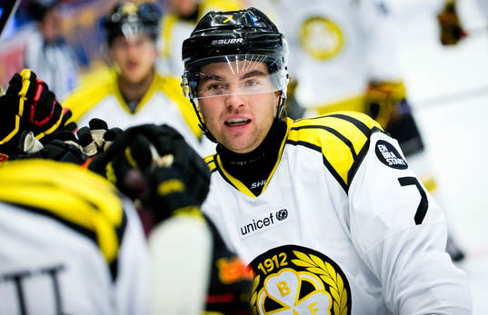 Brynäs Ponthus Westerholm gör 3-5 och jublar