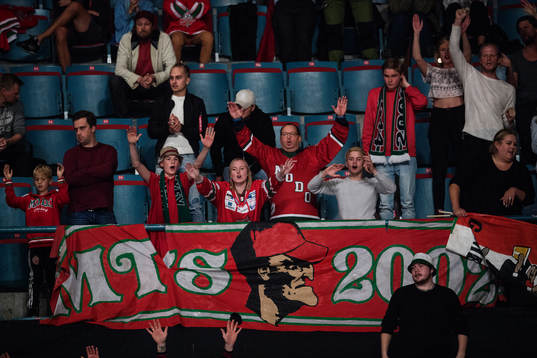 Modos supportrar jublar
