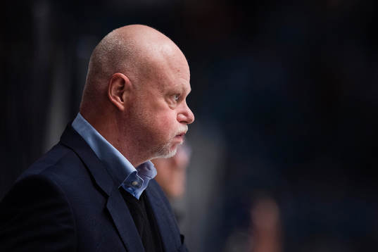 s tränare Roger Melin deppar