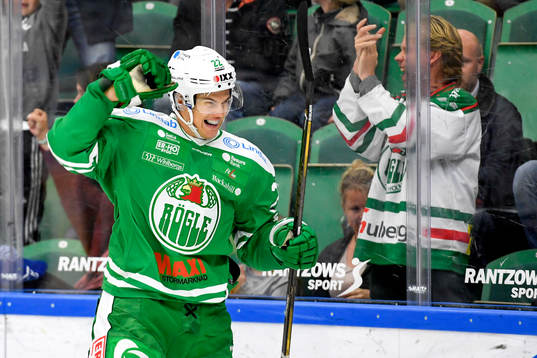 Rögles Sebastian Wännström jublar