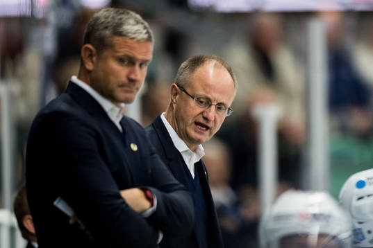 Rögles assisterande tränare Mikael Chrintz-Gath och