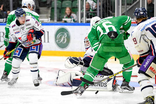 Rögles Christopher Liljewall trycker in 2-2 bakom