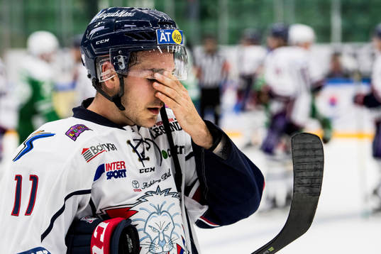 Linköpings Garret Roe deppar