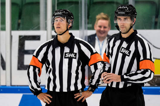 Domare Andreas Harnebring och Linus Öhlund