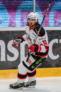 Malmö Redhawks Andreas Thuresson jublar