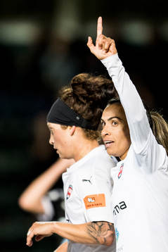 Rosengårds Marta Viera Da Silva jublar