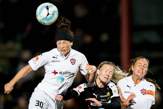 Rosengårds Ella Masar och Lieke Martens mot Umeås Hanna